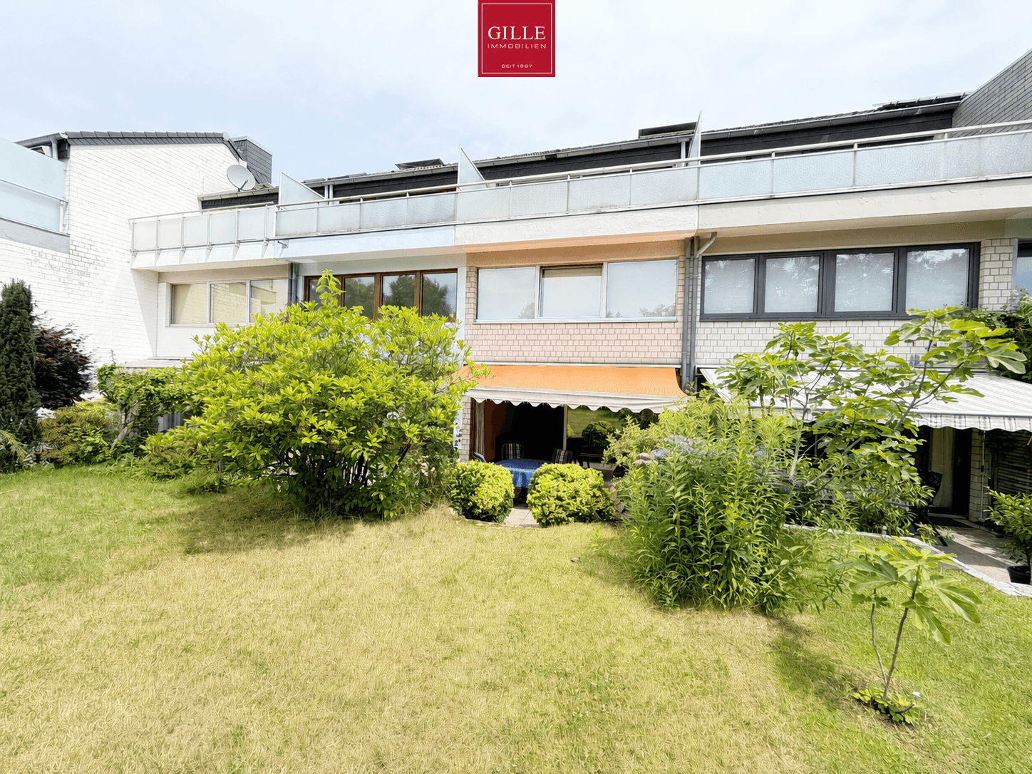 Ansicht 6 von: Familienfreundliches Reihenmittelhaus mit Split-Level-Architektur, Garage und Garten in NE-Rosellen